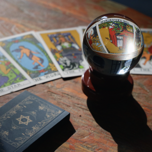 Tarot y Oráculos